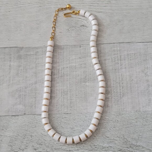 Vintage Trifari White Bead Necklace With Gold-Tone Chain & Adjustable Hook Clasp - Picture 2 of 5